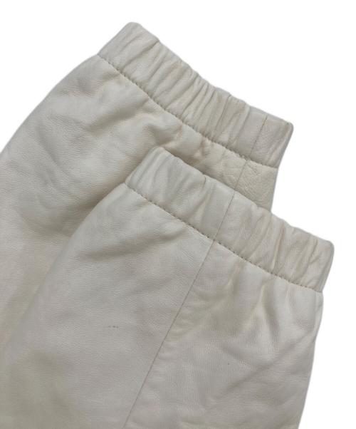 BOSS HUGO BOSS（ボス ヒューゴボス）BOSS HUGO BOSS (ボス ヒューゴボス) ラムレザーフーデッドジャケット ホワイト サイズ:48の古着・服飾アイテム