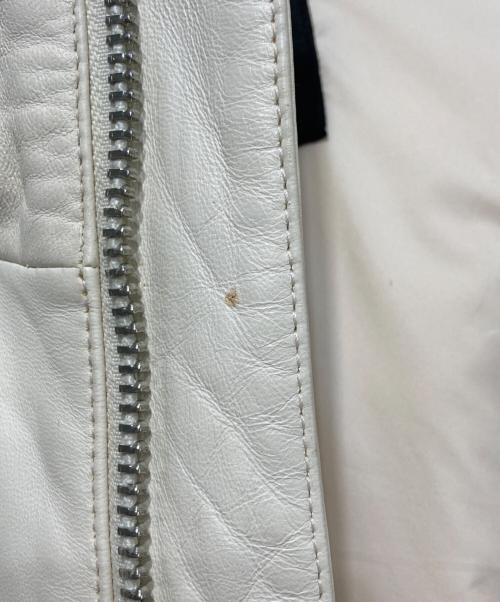 BOSS HUGO BOSS（ボス ヒューゴボス）BOSS HUGO BOSS (ボス ヒューゴボス) ラムレザーフーデッドジャケット ホワイト サイズ:48の古着・服飾アイテム