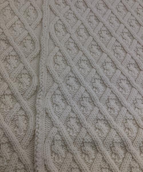 AURALEE（オーラリー）AURALEE (オーラリー) ハードツイスト メリノアランニット アイボリーの古着・服飾アイテム