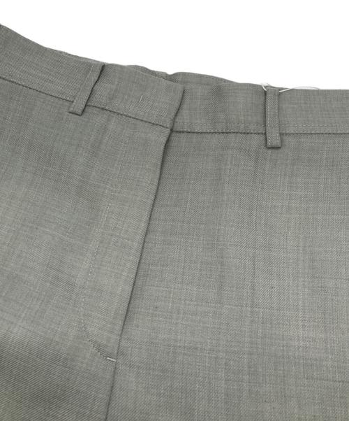 BALLSEY（ボールジィ）BALLSEY (ボールジィ) ライトカルゼ センタープレスストレートパンツ グレー サイズ:32 未使用品の古着・服飾アイテム