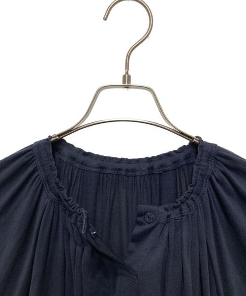 DRAWER（ドゥロワー）DRAWER (ドゥロワー) シルクコットン天竺ギャザークルーネック ネイビー サイズ:不明の古着・服飾アイテム