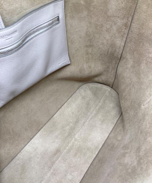 J&M DAVIDSON（ジェイ＆エム デヴィッドソン）J&M DAVIDSON (ジェイ＆エム デヴィッドソン) ダーツ EW トート ベージュ/WARM-TAUPEの古着・服飾アイテム