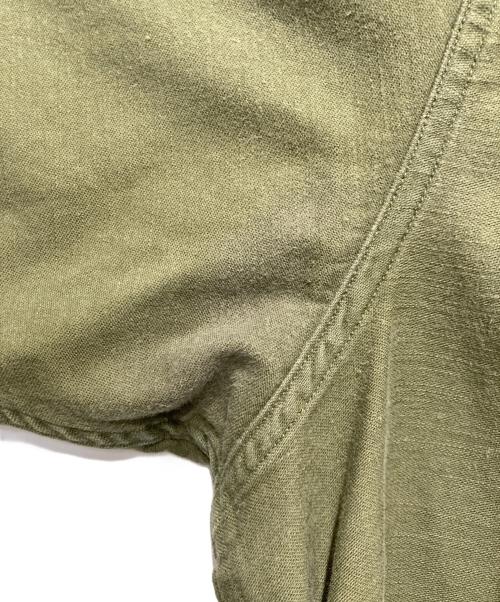 MADISON BLUE（マディソンブルー）MADISON BLUE (マディソンブルー) ハンプトン パールモチーフボタン シャツ オリーブ サイズ:1の古着・服飾アイテム