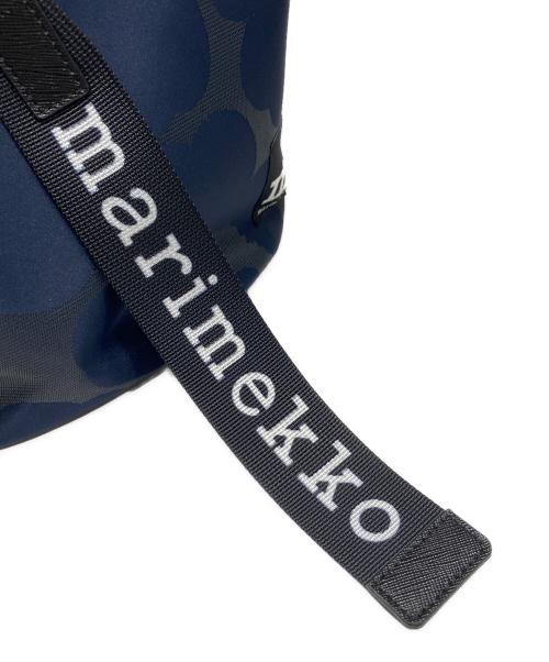 marimekko（マリメッコ）marimekko (マリメッコ) ウニッコバケットショルダーバッグ ネイビーの古着・服飾アイテム