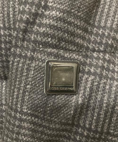 HUGO BOSS（ヒューゴ ボス）HUGO BOSS (ヒューゴ ボス) チェックダウンジャケット グレー サイズ:46の古着・服飾アイテム