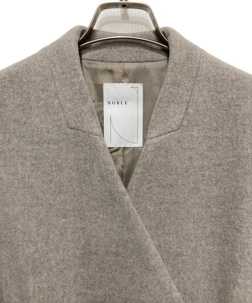 Noble（ノーブル）Noble (ノーブル) MTRチェスターディテールVカラーコート グレー サイズ:36の古着・服飾アイテム