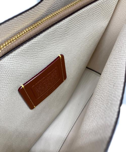 COACH（コーチ）COACH (コーチ) PEANUTS (ピーナッツ) モリー トート バッグ 25・シグネチャー キャンバス・スヌーピー ホワイトの古着・服飾アイテム