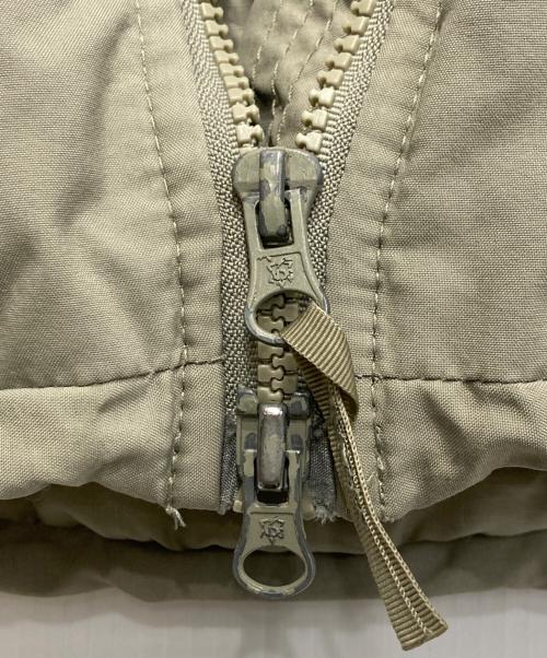 US ARMY（ユーエスアーミー）US ARMY (ユーエスアーミー) ECWCS GEN3 LEVEL7 プリマロフトジャケット グレー サイズ:M-REGULARの古着・服飾アイテム