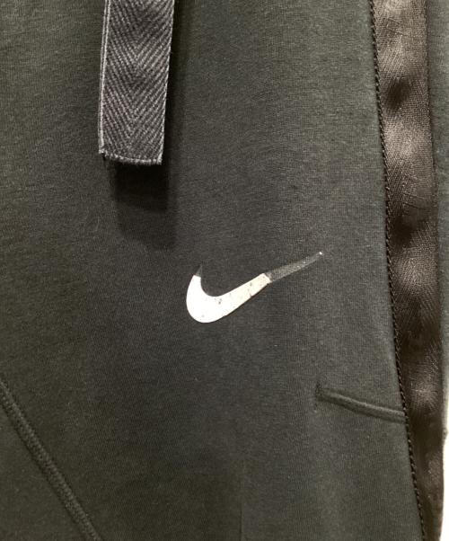 NIKE（ナイキ）NIKE (ナイキ) sacai (サカイ) コラボスウェットパンツ ブラック サイズ:XSの古着・服飾アイテム