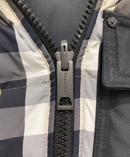 BURBERRY LONDON（バーバリーロンドン）BURBERRY LONDON (バーバリーロンドン) リバーシブル チェック パターン パファーコート ブラック サイズ:12Y(152cm)の古着・服飾アイテム