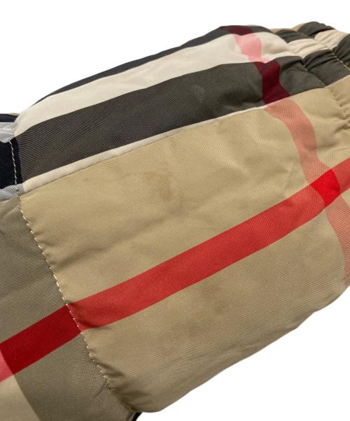 BURBERRY LONDON（バーバリーロンドン）BURBERRY LONDON (バーバリーロンドン) リバーシブル チェック パターン パファーコート ブラック サイズ:12Y(152cm)の古着・服飾アイテム
