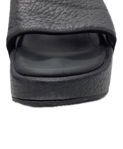 Y-3（ワイスリー）Y-3 (ワイスリー) 厚底スライドサンダル ブラック サイズ:UK9/US9 1/2の古着・服飾アイテム