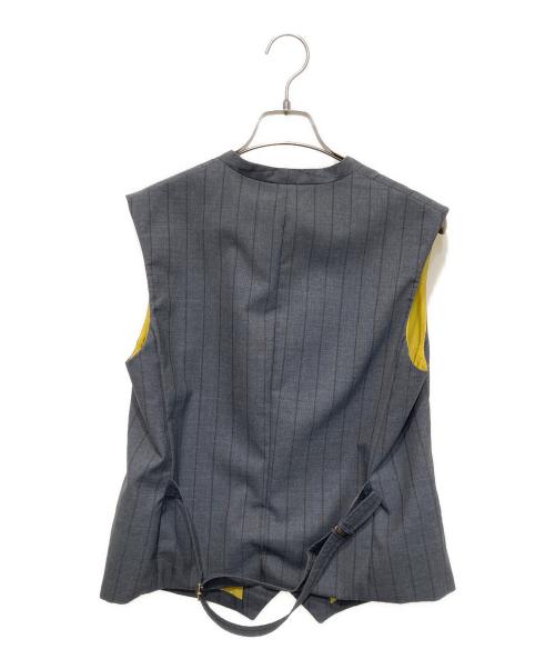 TOMORROWLAND .B（トゥモローランド ビー）TOMORROWLAND .B (トゥモローランド ビー) CANONICOウールストライプベスト グレー サイズ:FREEの古着・服飾アイテム