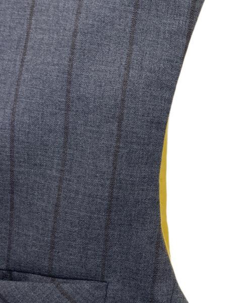 TOMORROWLAND .B（トゥモローランド ビー）TOMORROWLAND .B (トゥモローランド ビー) CANONICOウールストライプベスト グレー サイズ:FREEの古着・服飾アイテム