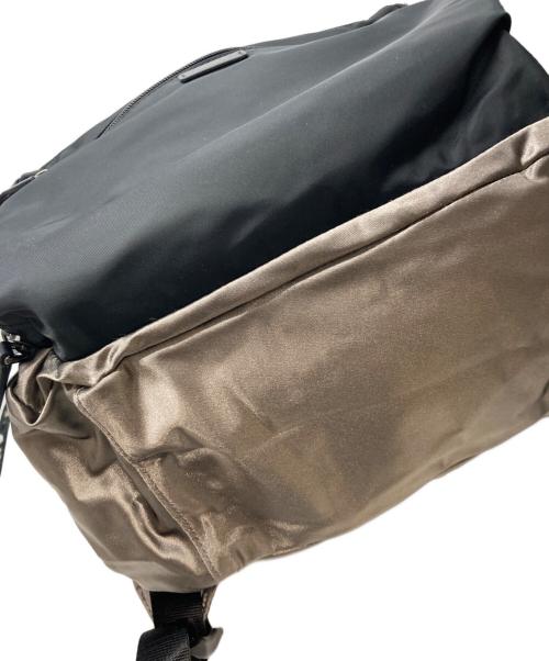 TUMI（トゥミ）TUMI (トゥミ) パッカブルバックパック グレー サイズ:なしの古着・服飾アイテム