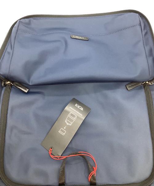 TUMI（トゥミ）TUMI (トゥミ) パッカブルバックパック ネイビーの古着・服飾アイテム