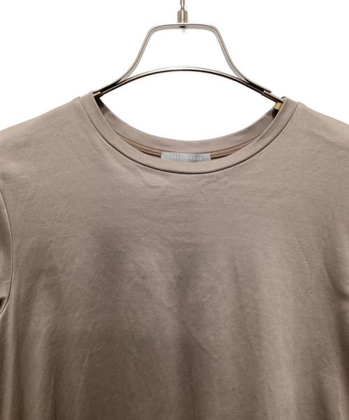 theory luxe（セオリーリュクス）theory luxe (セオリーリュクス) シャツテールTトップス ベージュ サイズ:38の古着・服飾アイテム