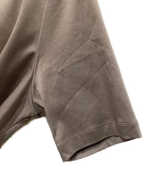 theory luxe（セオリーリュクス）theory luxe (セオリーリュクス) シャツテールTトップス ベージュ サイズ:38の古着・服飾アイテム
