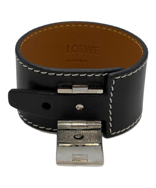 LOEWE（ロエベ）LOEWE (ロエベ) アナグラムメタルプレート レザーブレスレットの古着・服飾アイテム
