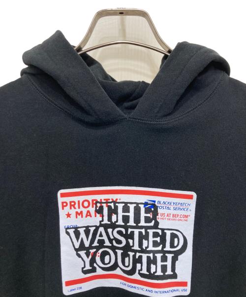 BlackEyePatch（ブラックアイパッチ）BlackEyePatch (ブラックアイパッチ) Wasted Youth (ウェイステッドユース) プルオーバーパーカー ブラック サイズ:Ｍの古着・服飾アイテム