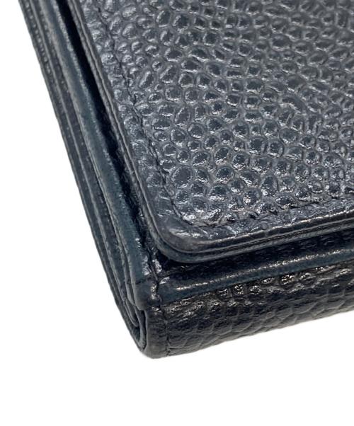 CHANEL（シャネル）CHANEL (シャネル) ココマークキャビアスキン3つ折り財布 ブラックの古着・服飾アイテム