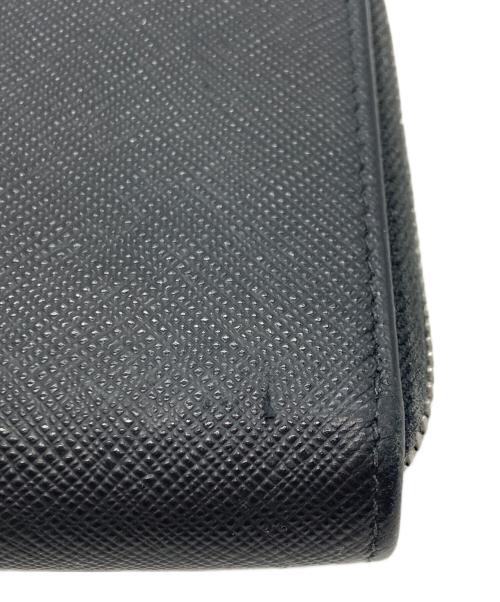 PRADA（プラダ）PRADA (プラダ) ラウンドファスナー財布 ブラックの古着・服飾アイテム