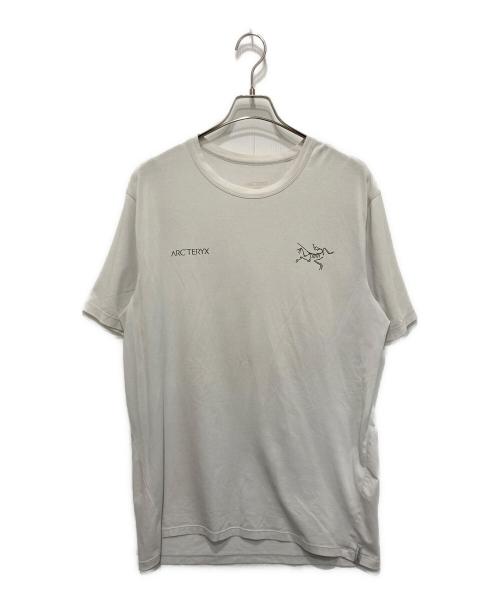 ARC'TERYX（アークテリクス）ARC'TERYX (アークテリクス) キャプティブ スプリット グラフィック Tシャツ ホワイト サイズ:Lの古着・服飾アイテム
