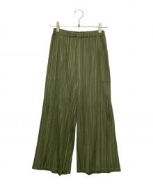 PLEATS PLEASE（プリーツプリーズ）の古着「バックレイヤードスリット プリーツパンツ」｜グリーン