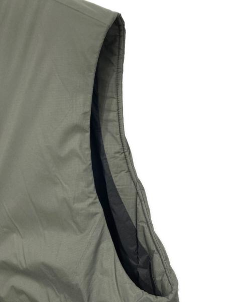 GOLDWIN（ゴールドウイン）GOLDWIN (ゴールドウイン) ウインドストッパーバイゴアテックスラボズ パフィーベスト グレー サイズ:4の古着・服飾アイテム