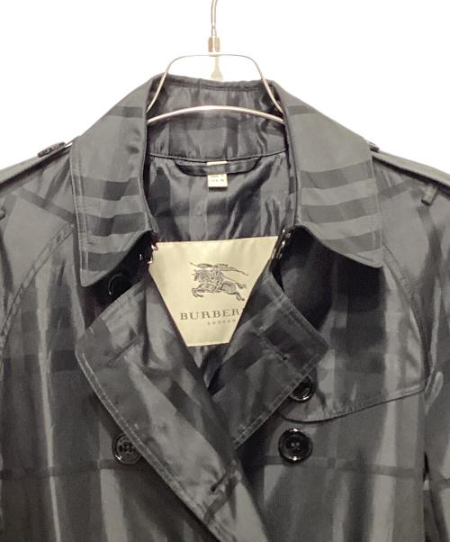 BURBERRY LONDON（バーバリーロンドン）BURBERRY LONDON (バーバリーロンドン) シャドーチェック ナイロントレンチコート ブラック サイズ:UK4の古着・服飾アイテム