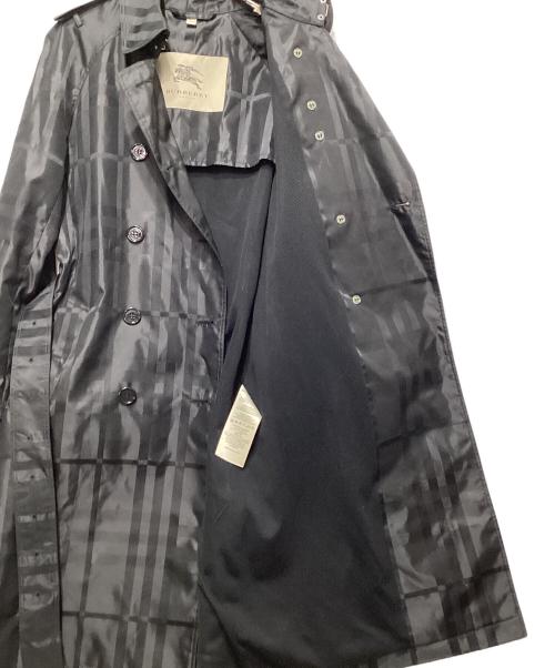 BURBERRY LONDON（バーバリーロンドン）BURBERRY LONDON (バーバリーロンドン) シャドーチェック ナイロントレンチコート ブラック サイズ:UK4の古着・服飾アイテム