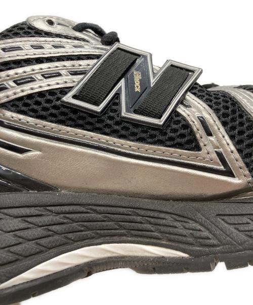 NEW BALANCE（ニューバランス）NEW BALANCE (ニューバランス) 1906R ローカットスニーカー ブラック×シルバー サイズ:US8.5の古着・服飾アイテム