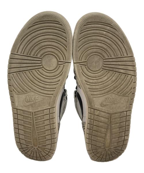 NIKE（ナイキ）NIKE (ナイキ) エアジョーダン 1 レトロ ハイ OG ホワイト×グレー サイズ:US8.5の古着・服飾アイテム