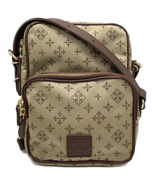 russet（ラシット）russet (ラシット) スクエアショルダーバッグ ベージュの古着・服飾アイテム