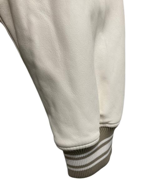 Calvin Klein（カルバンクライン）Calvin Klein (カルバンクライン) バーシティ ボンバー ジャケット ベージュ サイズ:Lの古着・服飾アイテム