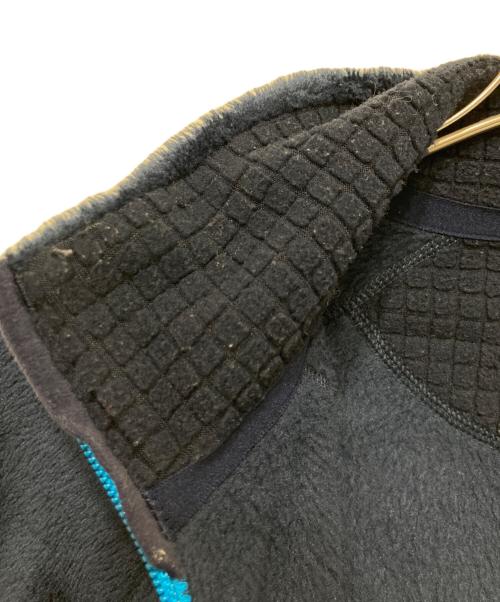 Patagonia（パタゴニア）Patagonia (パタゴニア) R2フリースジャケット ネイビー サイズ:Ｍの古着・服飾アイテム