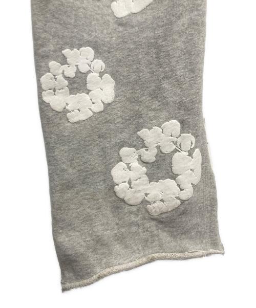 READYMADE（レディメイド）READYMADE (レディメイド) Denim Tears (デニムティアーズ) フラワープリントスウェットパンツ グレー サイズ:Lの古着・服飾アイテム