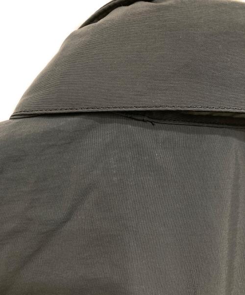 THE NORTH FACE（ザ ノース フェイス）THE NORTH FACE (ザ ノース フェイス) ハイドレナウィンドジャケット アスファルトグレー×ケルプタン(ベージュ) サイズ:Ｍの古着・服飾アイテム