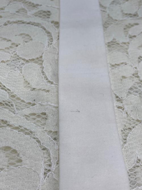 TOMORROW LAND（トゥモローランド）TOMORROW LAND (トゥモローランド) コードレースコンビ ハーフスリーブブラウス ホワイト サイズ:36の古着・服飾アイテム