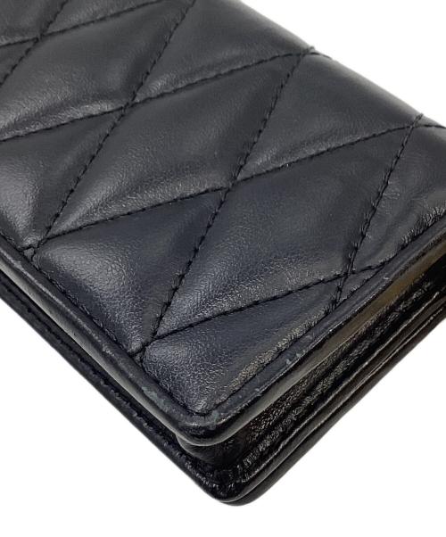 MIU MIU（ミュウミュウ）MIU MIU (ミュウミュウ) カードケース ブラックの古着・服飾アイテム