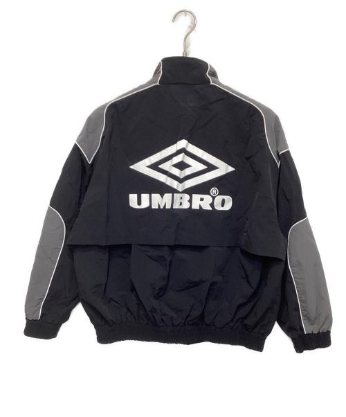 UMBRO（アンブロ）UMBRO (アンブロ) atmos pink (アトモスピンク) トラックジャケット ブラック サイズ:FREEの古着・服飾アイテム