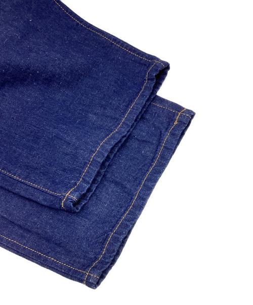 BROCHURE（ブローシュアー）BROCHURE (ブローシュアー) デニムパンツ インディゴ サイズ:Ｍの古着・服飾アイテム