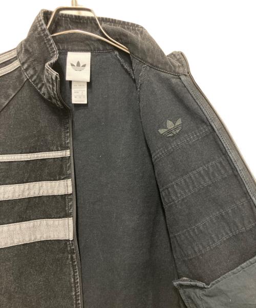 adidas（アディダス）adidas (アディダス) ファースト ブラックデニム トラックトップ ブラック サイズ:Ｍの古着・服飾アイテム