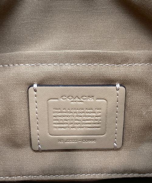 COACH（コーチ）COACH (コーチ) アリアショルダーバッグ アイボリーの古着・服飾アイテム