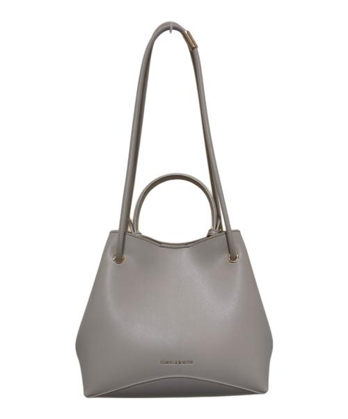 CHARLES & KEITH（チャールズアンドキース）CHARLES & KEITH (チャールズアンドキース) ジオメトリックバケットバッグ アイボリーの古着・服飾アイテム