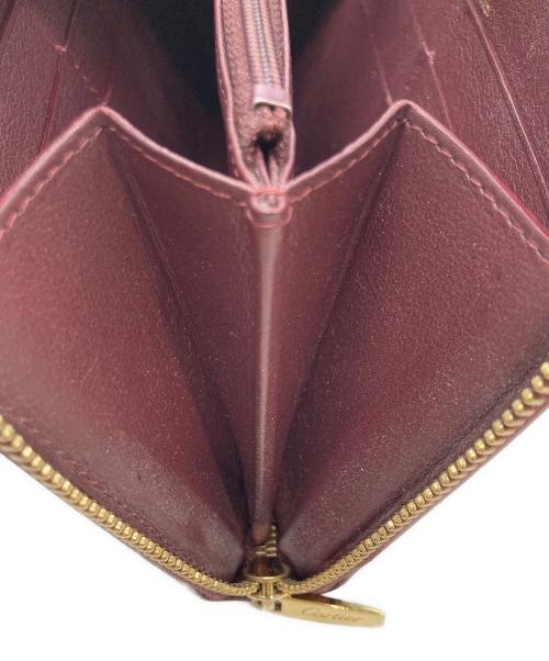 Cartier（カルティエ）Cartier (カルティエ) マスト ドゥ カルティエ ラウンドジップインターナショナル ウォレット バーガンディーの古着・服飾アイテム