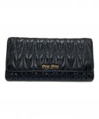 MIU MIUミュウミュウ）の古着「マテラッセ ロングウォレット」｜ブラック