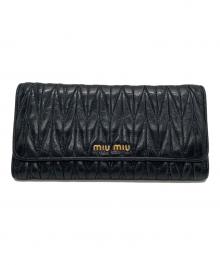 MIU MIU（ミュウミュウ）の古着「マテラッセ ロングウォレット」｜ブラック