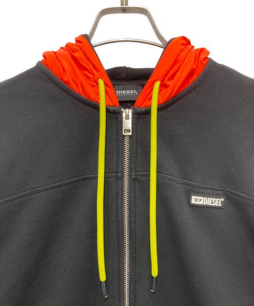 DIESEL（ディーゼル）DIESEL (ディーゼル) フード切替ジップパーカー ブラック サイズ:Ｓの古着・服飾アイテム