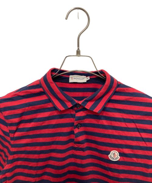 MONCLER（モンクレール）MONCLER (モンクレール) ロゴワッペン付ポロシャツ/MAGLIA POLO MANICA CORTA レッド×ネイビー サイズ:Mの古着・服飾アイテム